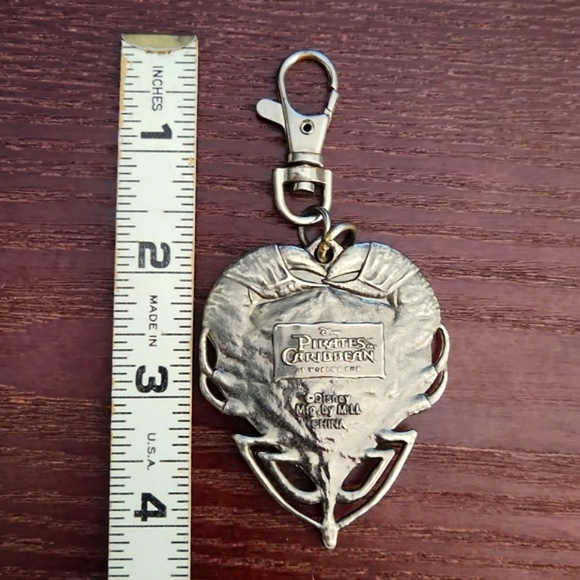 DISNEY Pirates of Carribean Keychain, silver - Picture 3 of 8